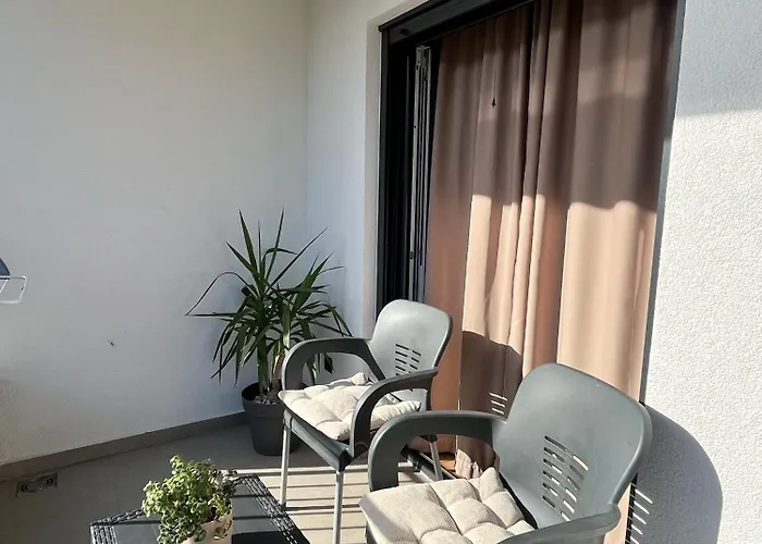 Luxury Lana Apartments